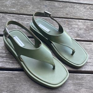 Sam’s Fifth Avenue olive green Sandals